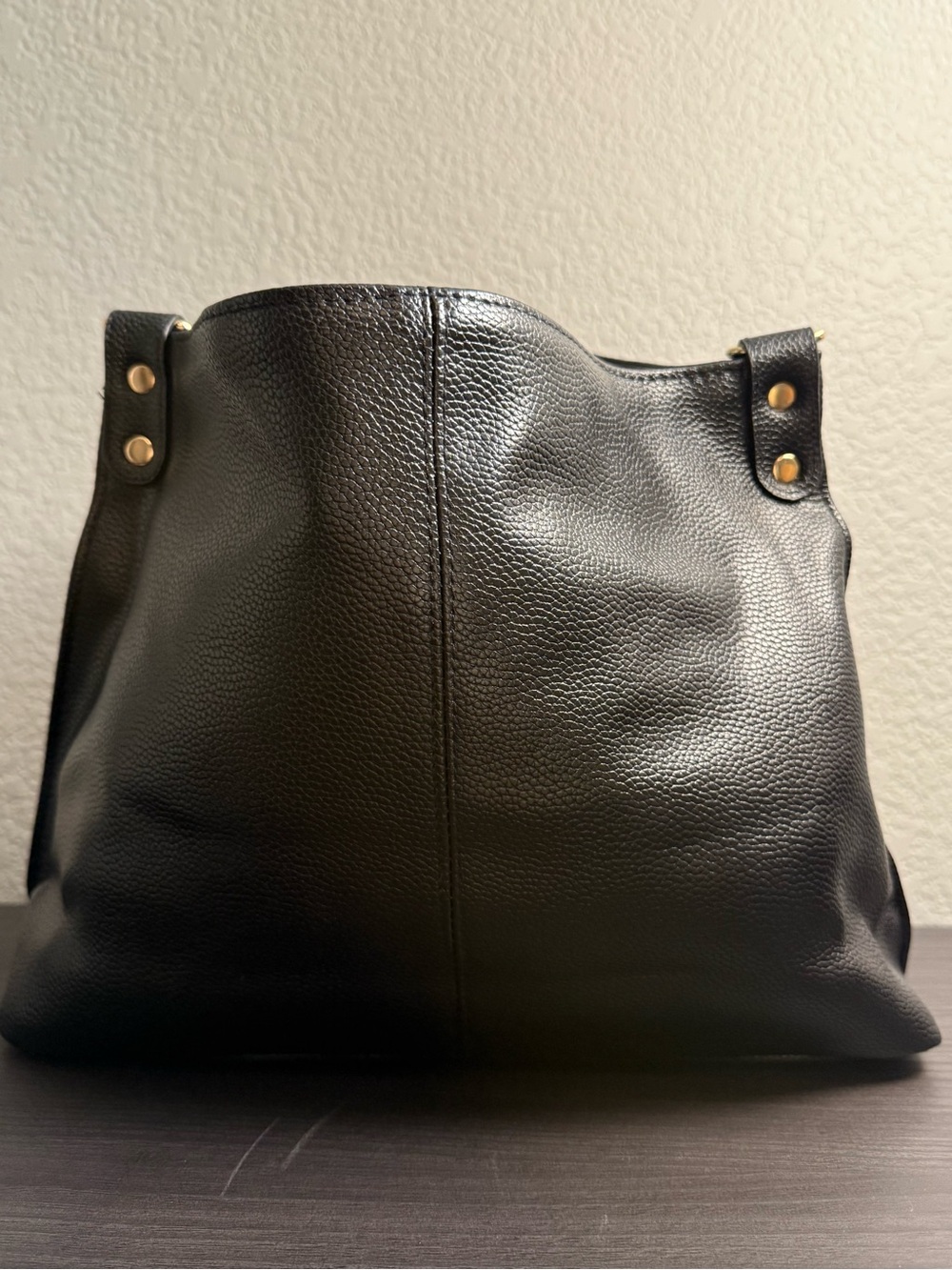 NWT BELLA RUSSO PEBBLED SHOULDER BAG - Picture 2 of 9